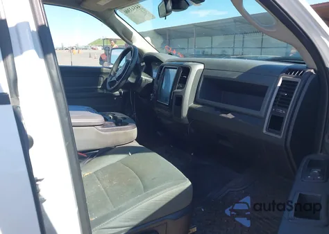 2015 Ram 1500 Tradesman z USA, uszkodzony, nr VIN 1C6RR7FT1FS664576